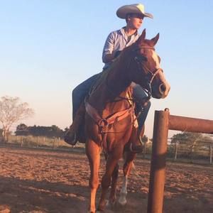 Meet your Posher, Dakota